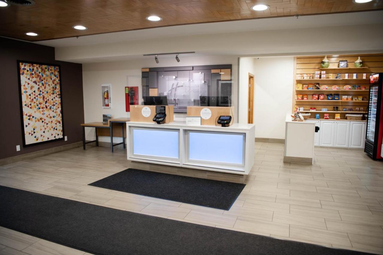 Holiday Inn Express Winfield - Teays Valley By Ihg Hurricane Exterior photo