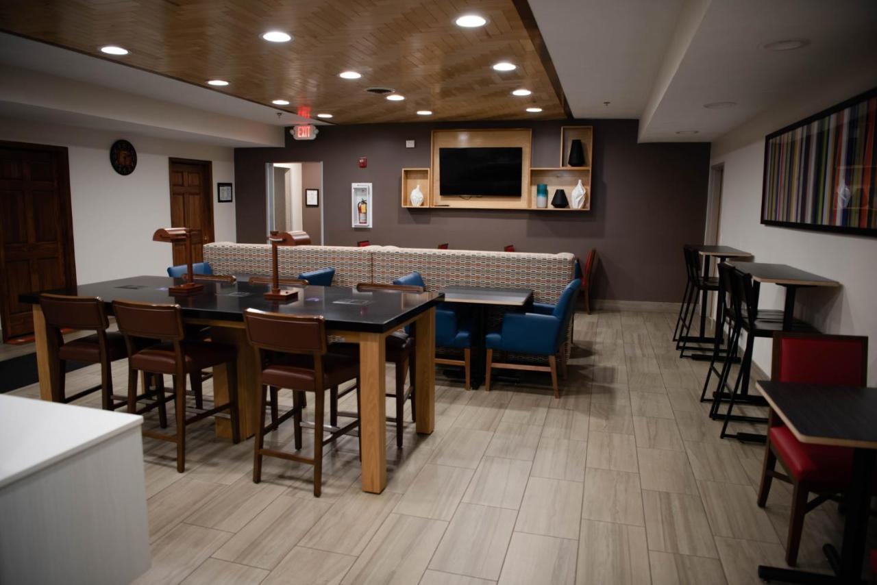 Holiday Inn Express Winfield - Teays Valley By Ihg Hurricane Exterior photo